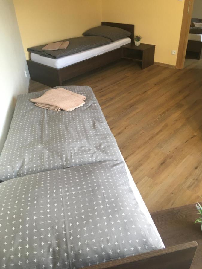 Penzion A Pivnice Varna Velká Bystřice Kültér fotó