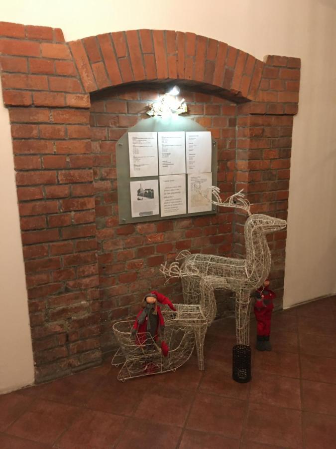 Penzion A Pivnice Varna Velká Bystřice Kültér fotó