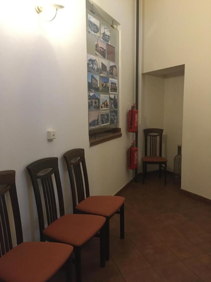 Penzion A Pivnice Varna Velká Bystřice Kültér fotó